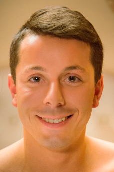 performer-profile-image-c540c92e.avif