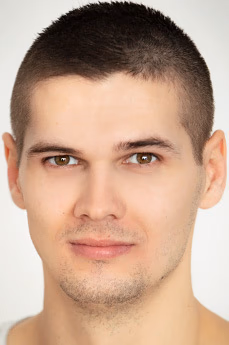 performer-profile-image-fef632de.avif